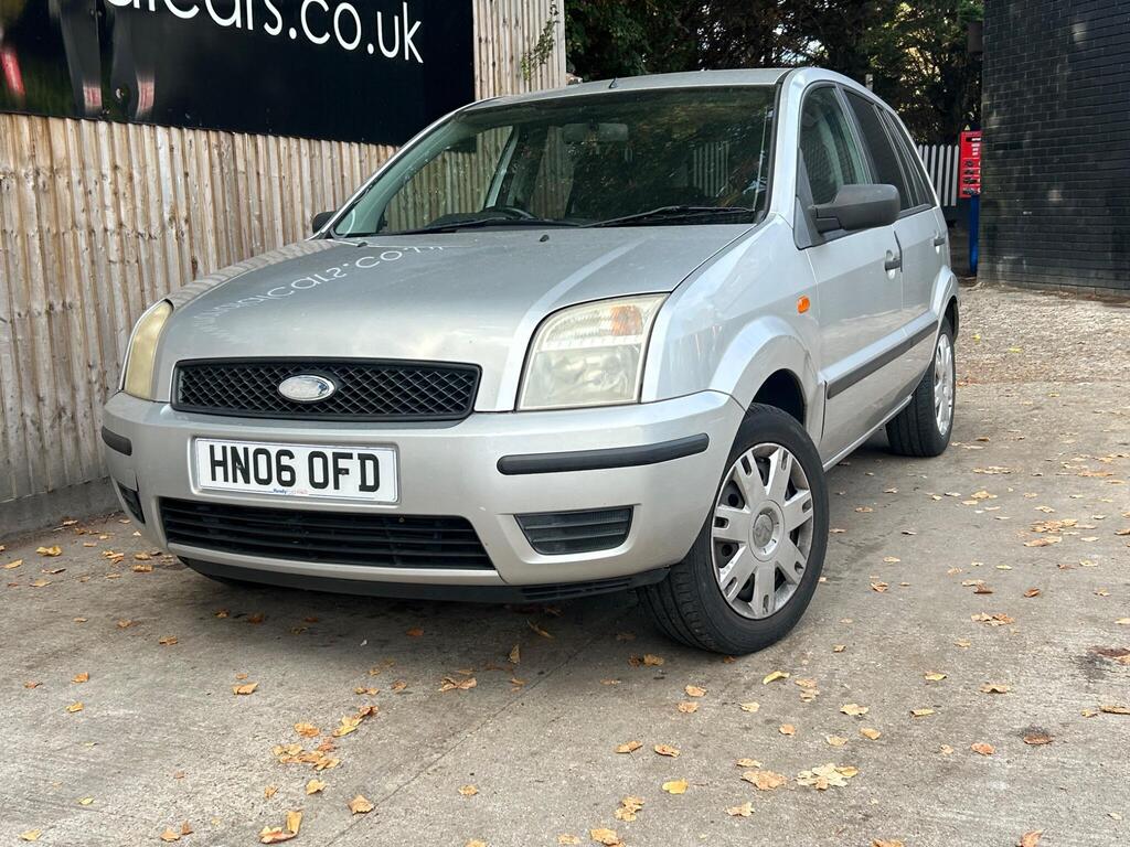 Ford Fusion Hatchback 1.4 2 5dr