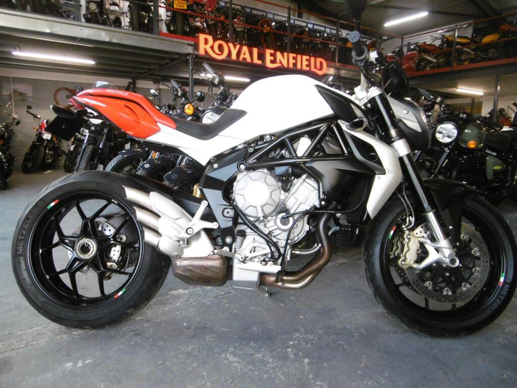 MV Agusta Brutale 800