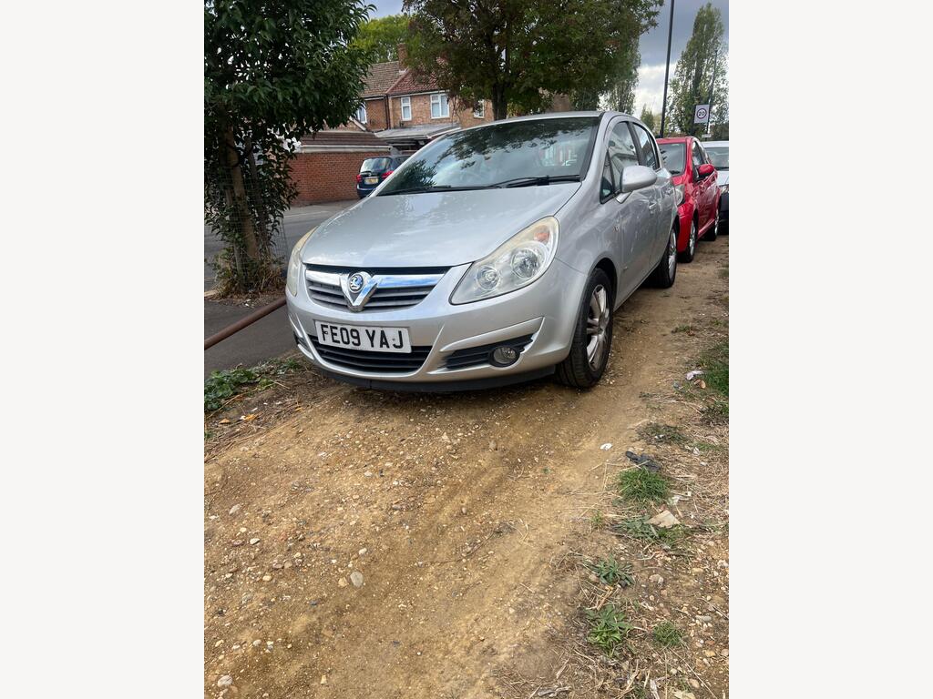 Vauxhall Corsa Hatchback 1.4i 16v Design 5dr (a/c)