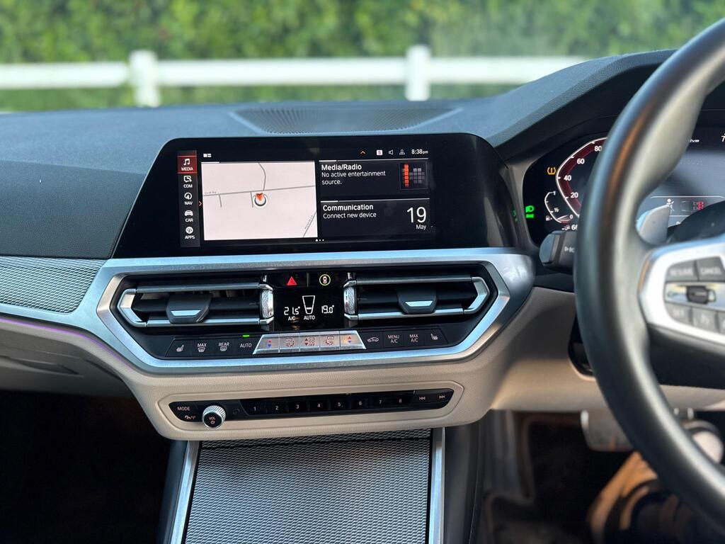 BMW 3 Series 2.0 330e 12kWh M Sport Auto Euro 6 (s/s) 4dr thumbnail 31