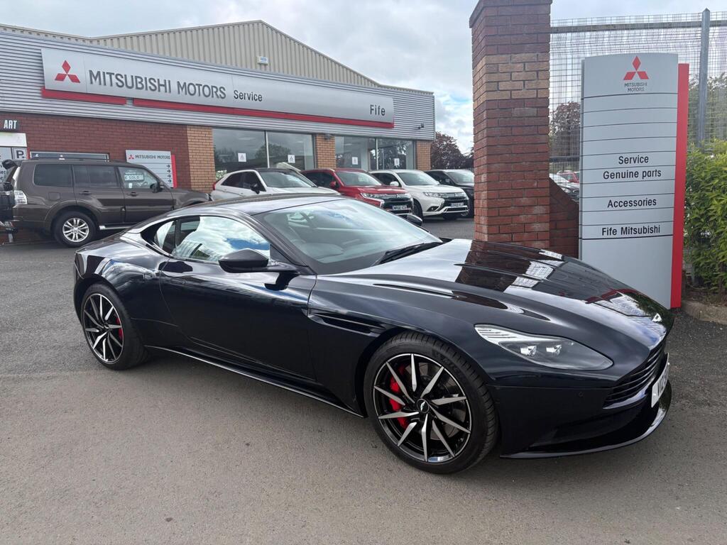 Aston Martin DB11