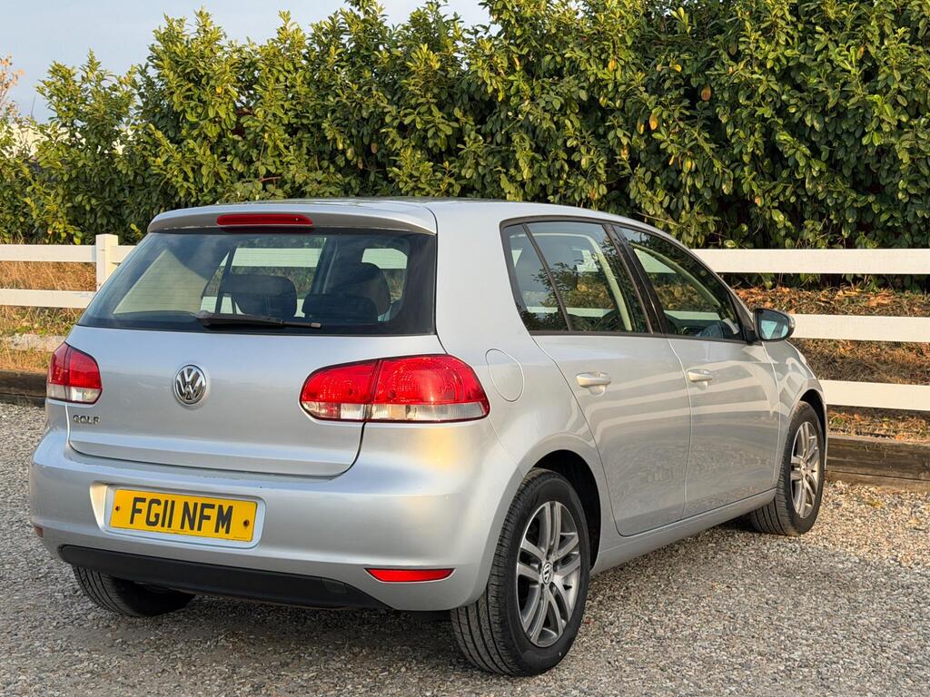 2011 Volkswagen Golf thumbnail 14