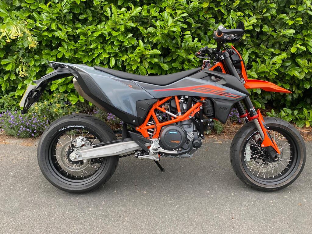 KTM 690 SMC R