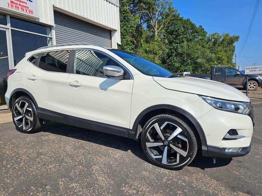 Nissan Qashqai SUV 1.6 dCi Tekna+ 4WD Euro 6 (s/s) 5dr