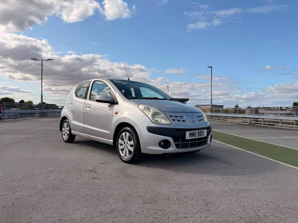 Nissan Pixo