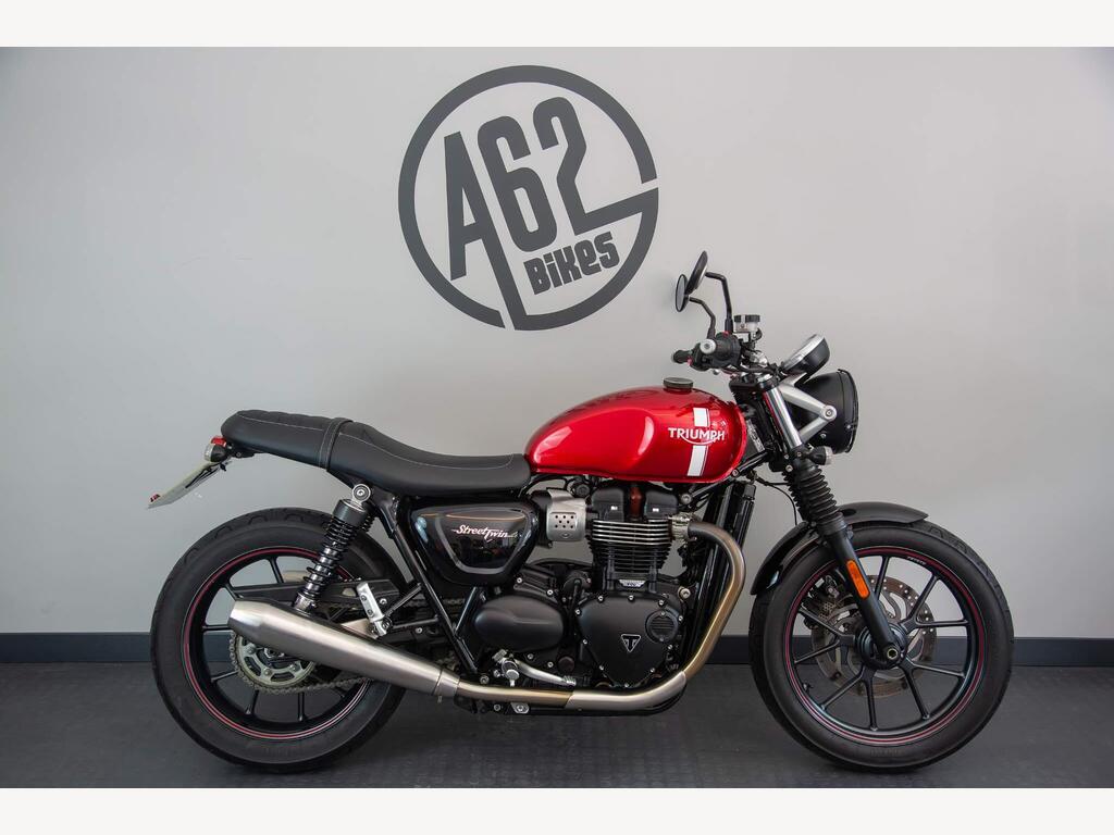 Triumph Street Twin