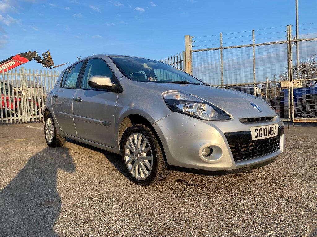 Renault Clio Hatchback 1.5 dCi Dynamique Euro 4 5dr