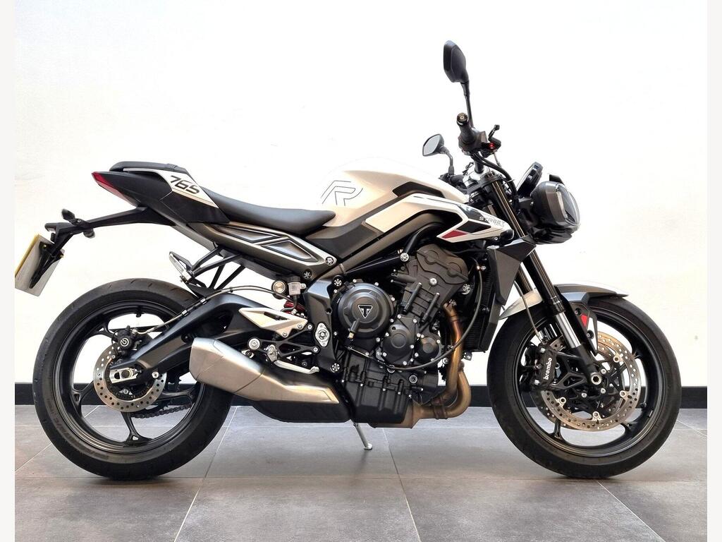 Triumph Street Triple 765