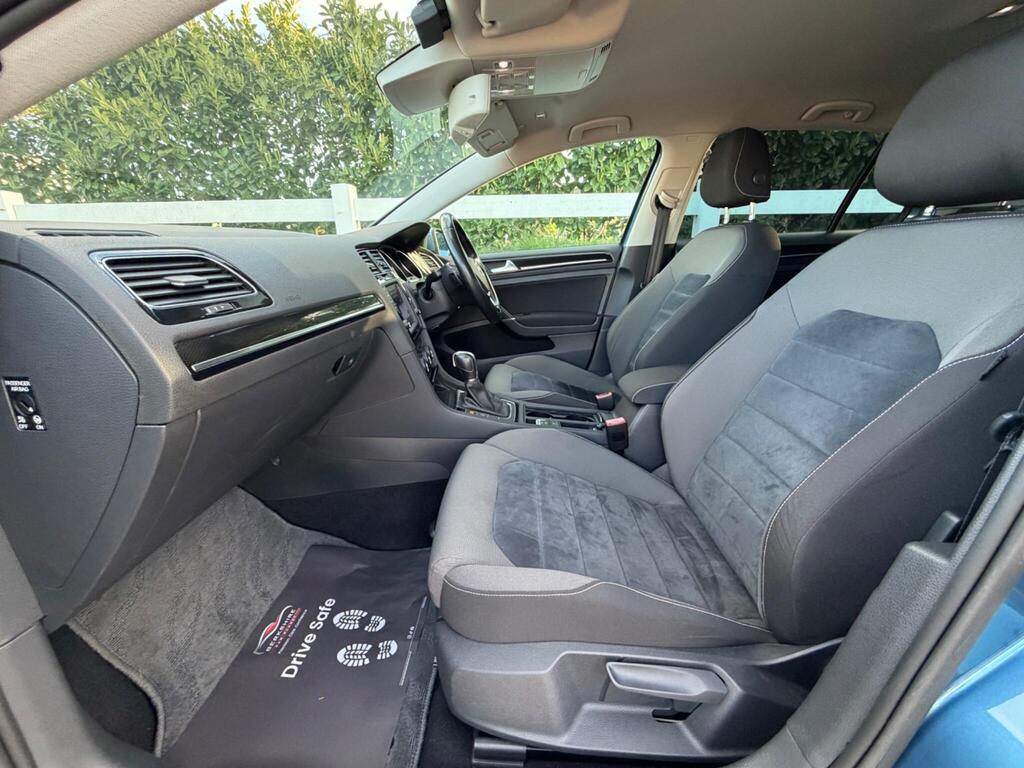 2014 Volkswagen Golf thumbnail 32