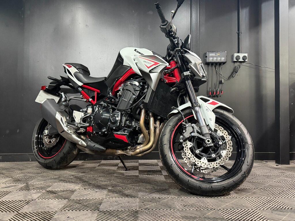 Kawasaki Z900