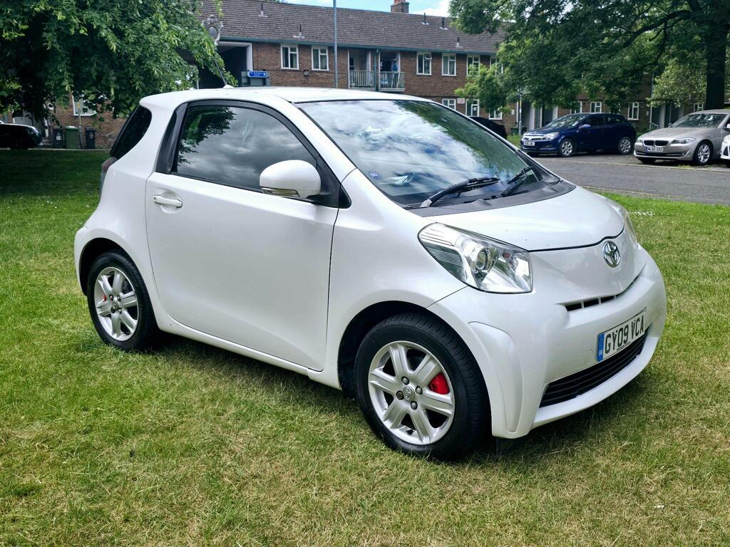 Toyota iQ