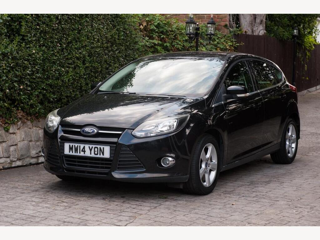 Ford Focus Hatchback 1.6 Zetec Navigator Powershift Euro 5 5dr