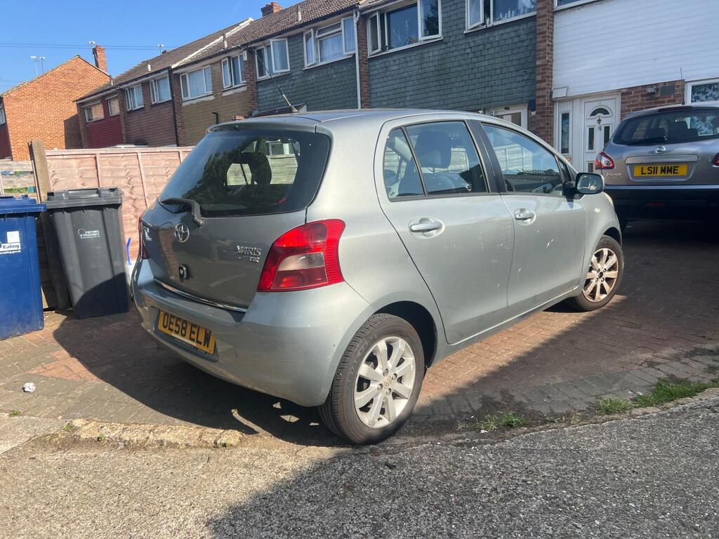 Toyota Yaris Hatchback 1.3 VVT-i TR 5dr