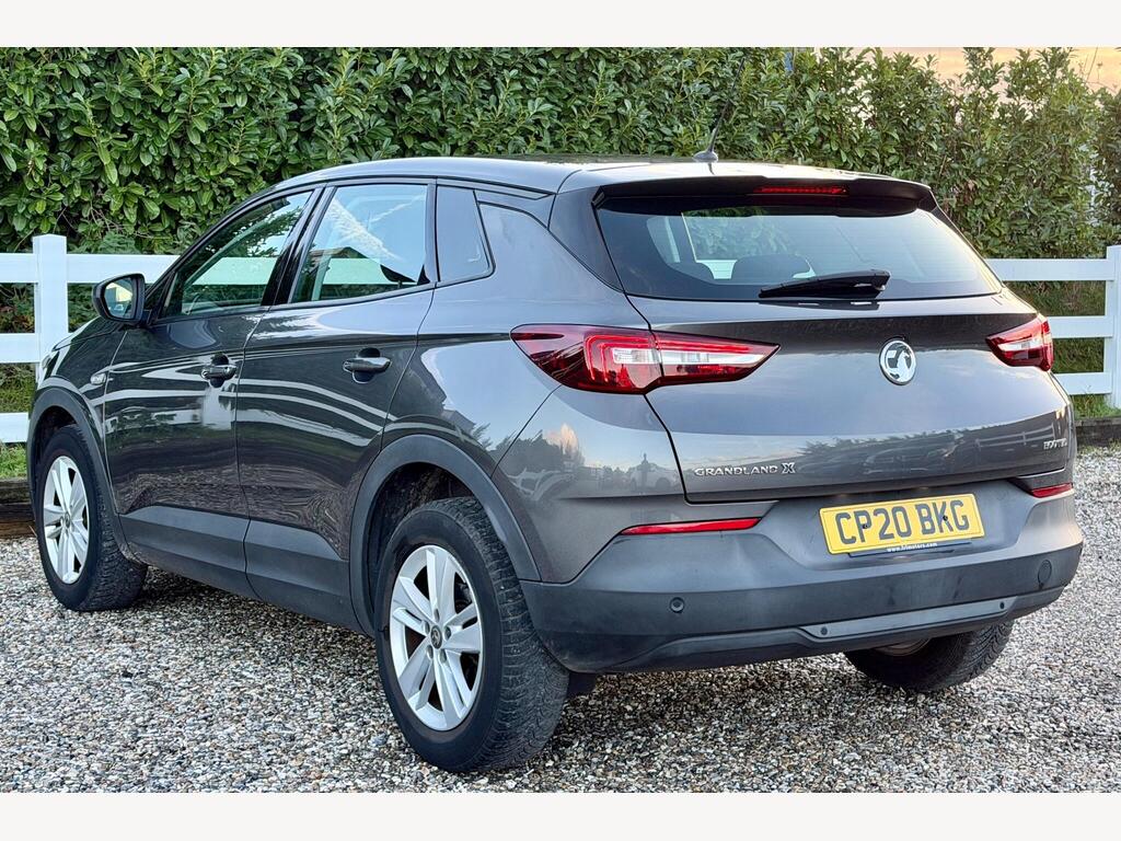 Vauxhall Grandland X 1.2 Turbo SE Euro 6 (s/s) 5dr thumbnail 9