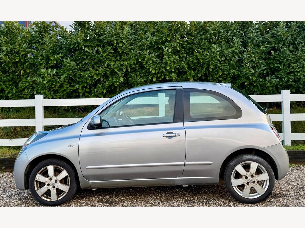 2010 Nissan Micra thumbnail 10