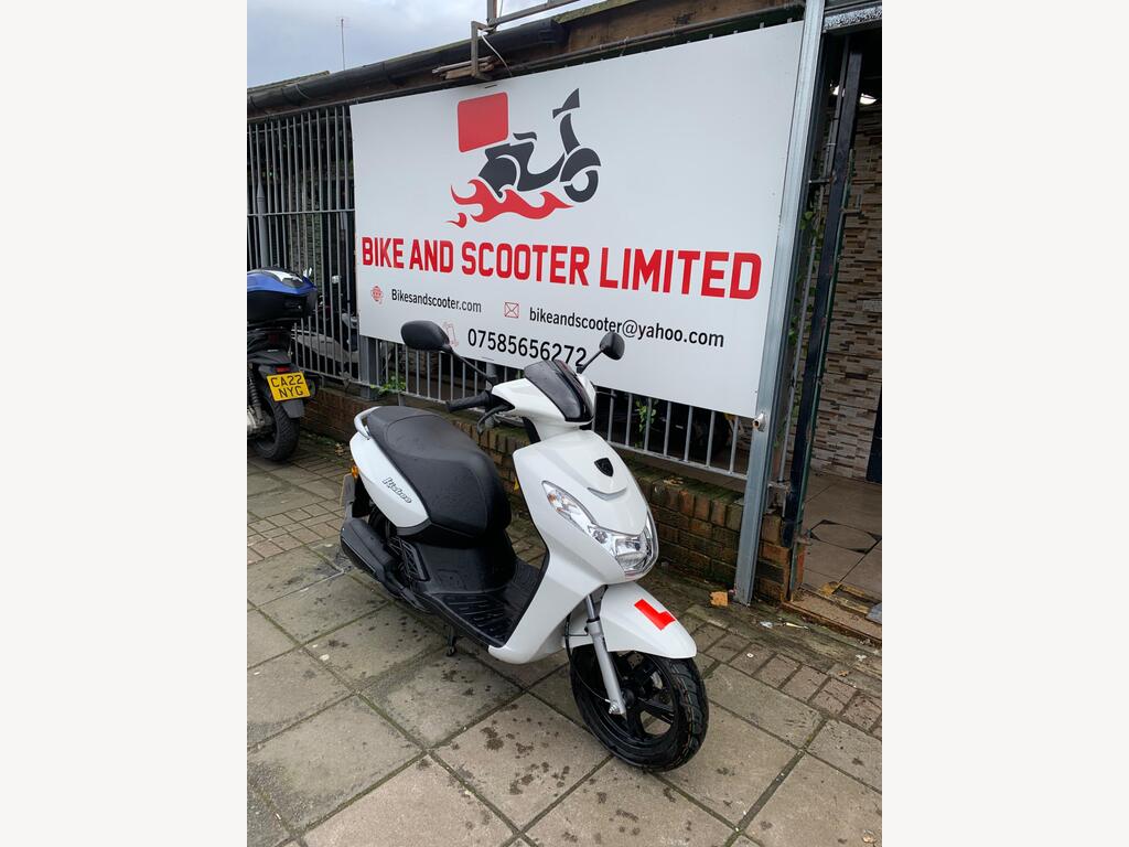Peugeot Kisbee 50 Moped 50 CVT Euro 5