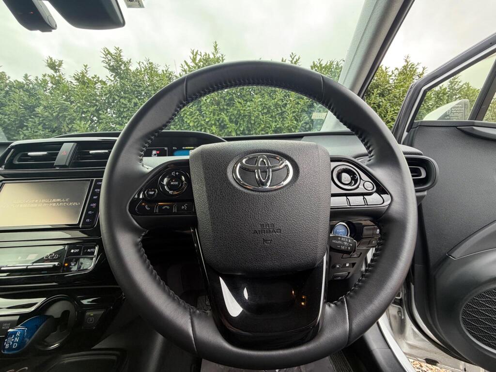 2021 Toyota Prius thumbnail 31