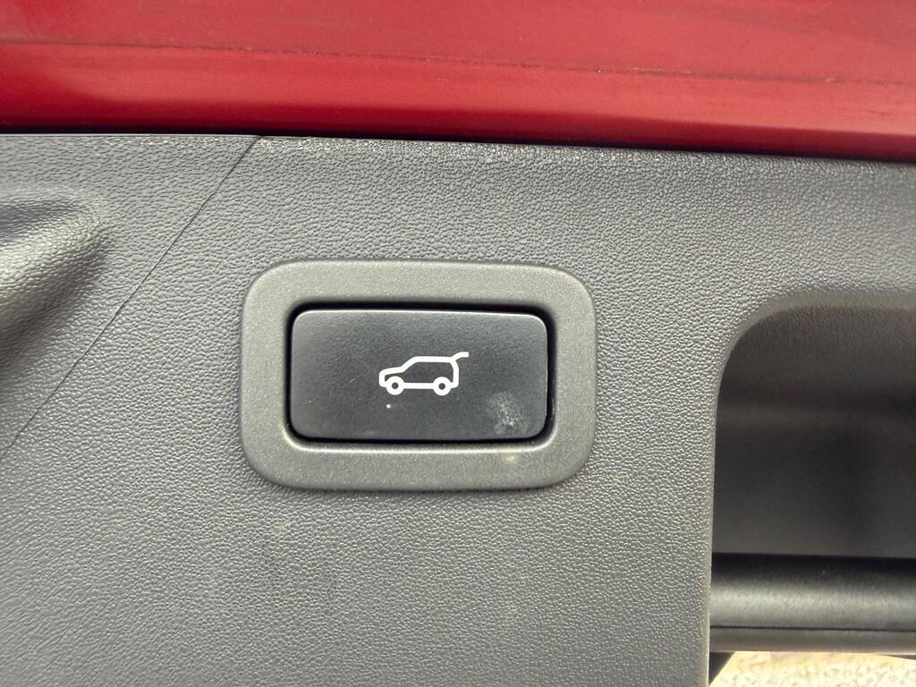 2018 Land Rover Discovery Sport thumbnail 28