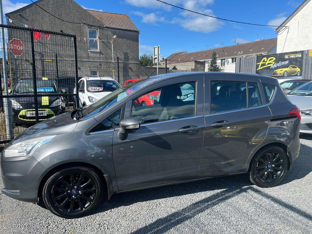 Ford B-Max MPV 1.6 TDCi Titanium Euro 5 5dr