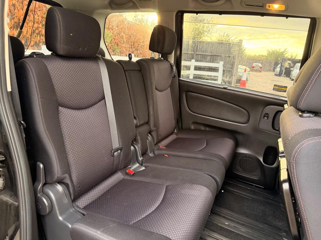 2013 Nissan Serena thumbnail 32