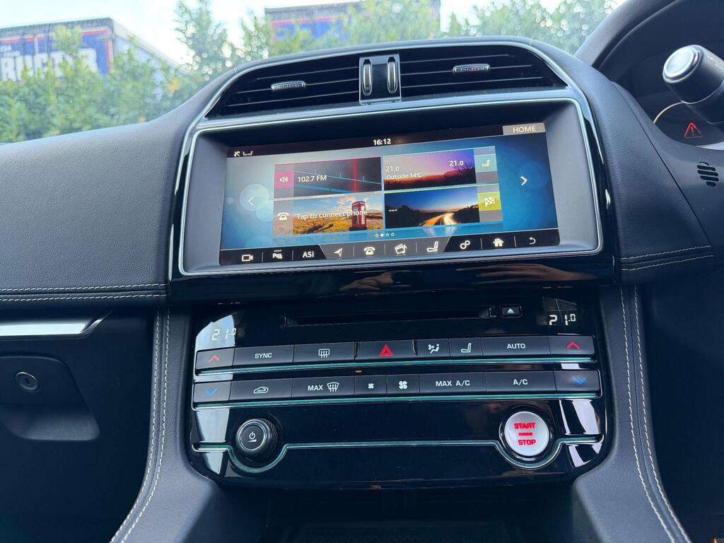 Jaguar F-PACE 2.0 D180 R-Sport Auto AWD Euro 6 (s/s) 5dr thumbnail 31