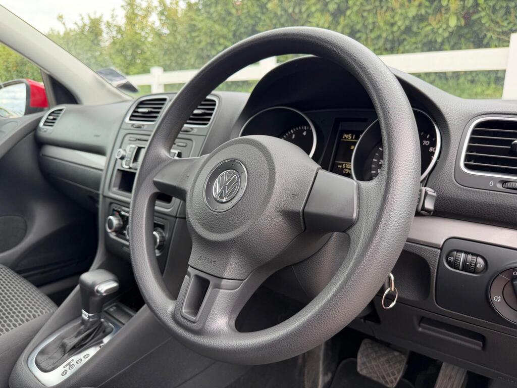 2010 Volkswagen Golf thumbnail 25