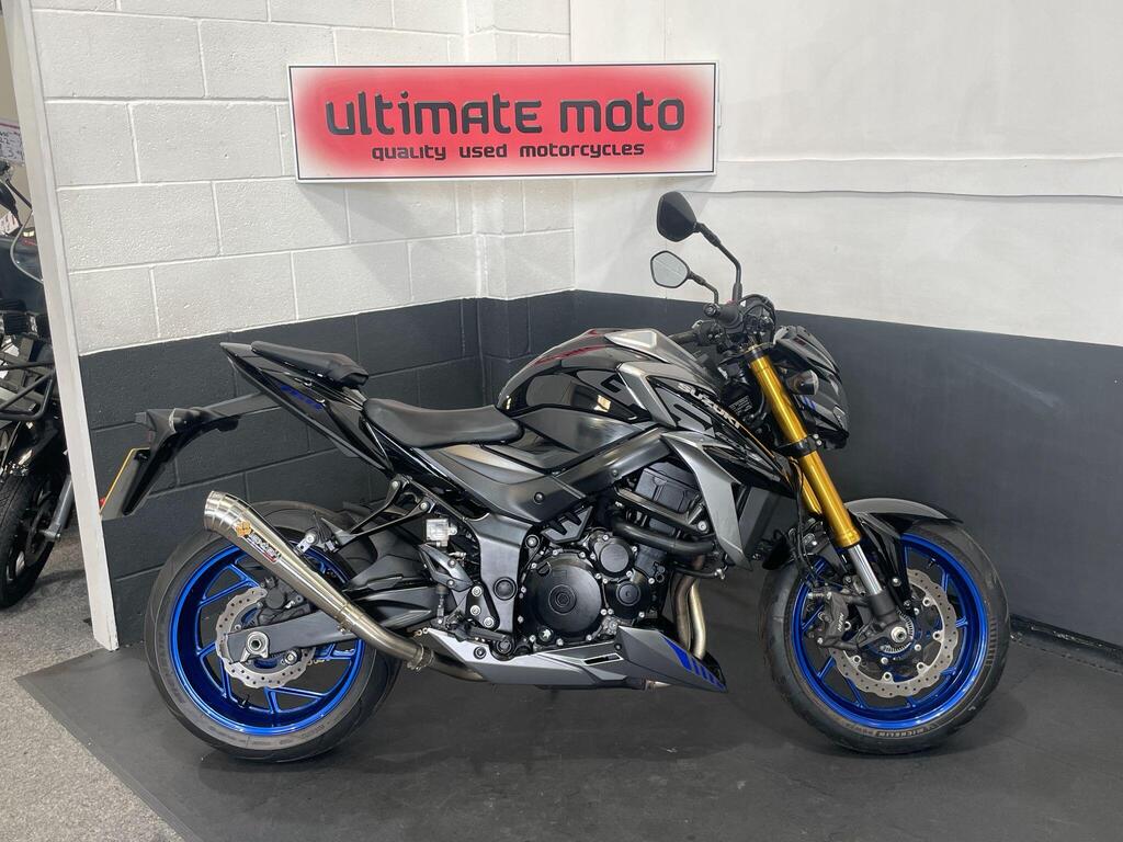 Suzuki GSX-S750