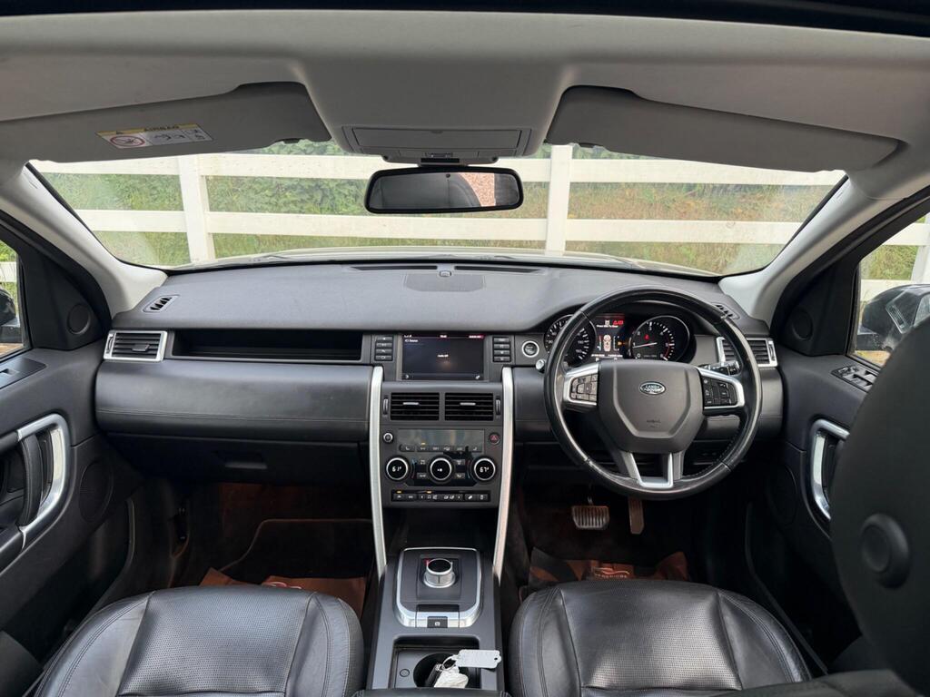 2016 Land Rover Discovery Sport thumbnail 12