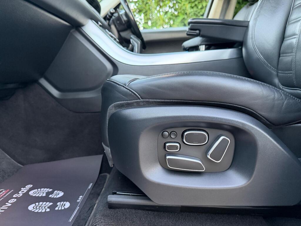 Land Rover Range Rover Sport 3.0 SD V6 Autobiography Dynamic Auto 4WD Euro 5 (s/s) 5dr thumbnail 17