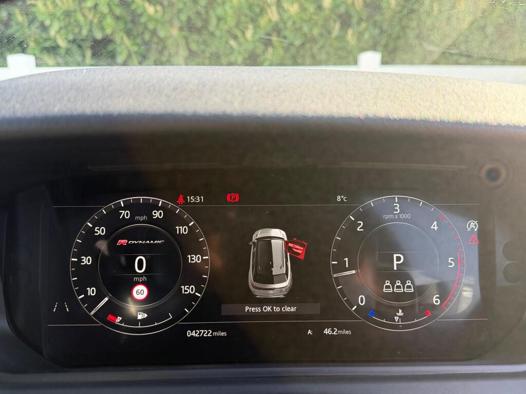 2018 Land Rover Range Rover Velar thumbnail 42