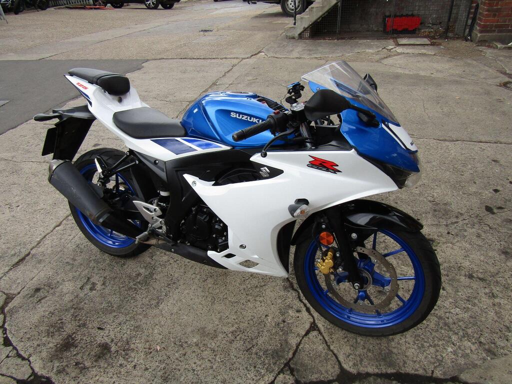 Suzuki GSX-R125