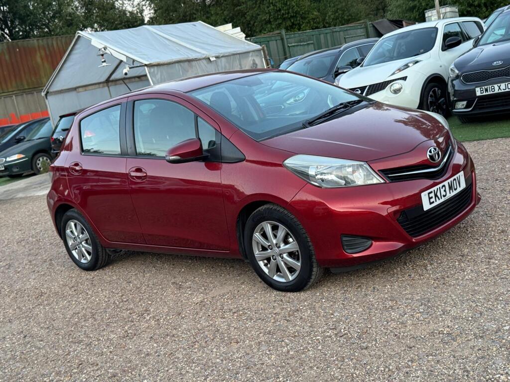 Toyota Yaris Hatchback 1.33 Dual VVT-i TR Euro 5 5dr