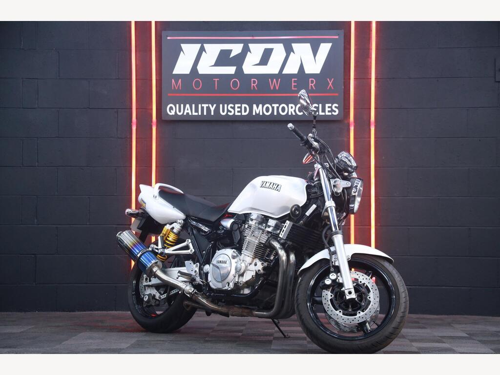 Yamaha XJR1300