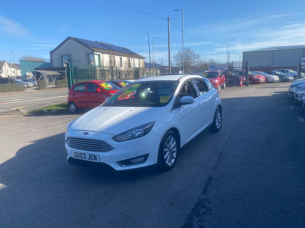 Ford Focus Hatchback 1.6 TDCi Titanium Euro 5 (s/s) 5dr
