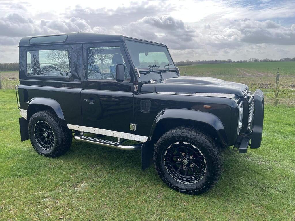 Land Rover Defender 90