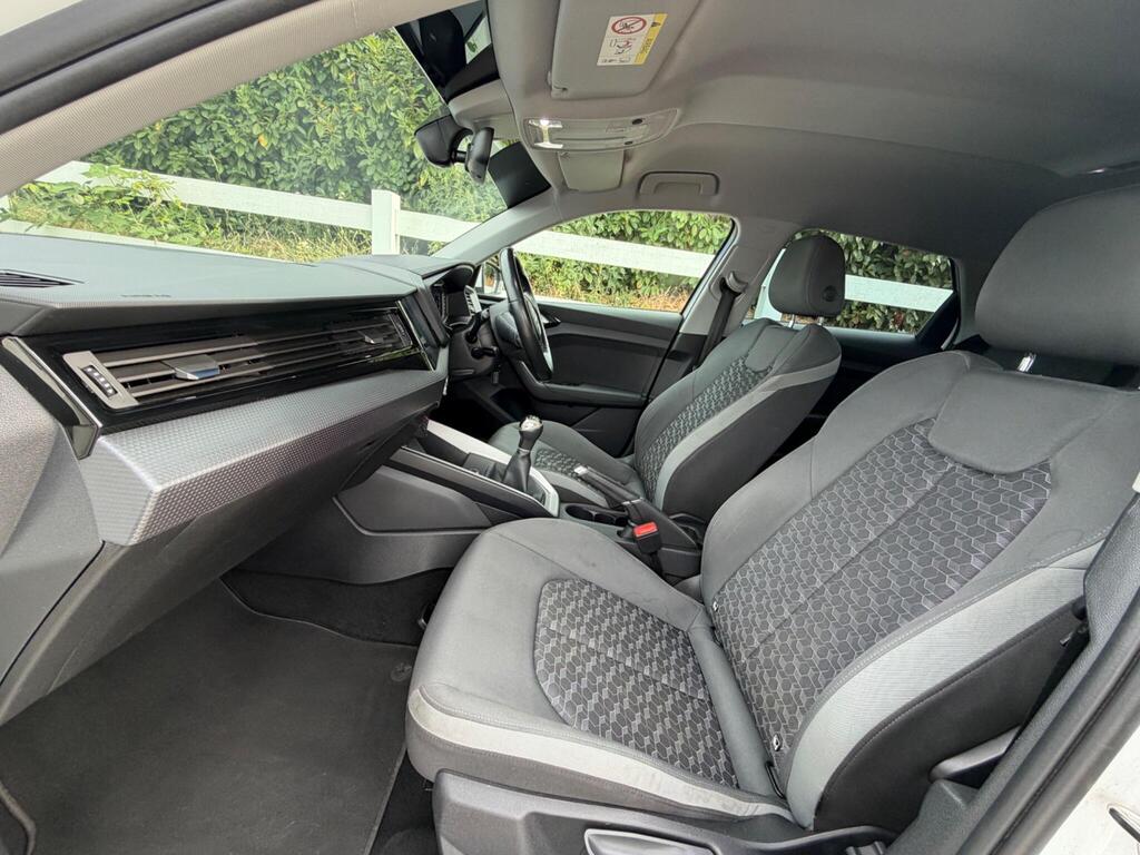 2019 Audi A1 thumbnail 34