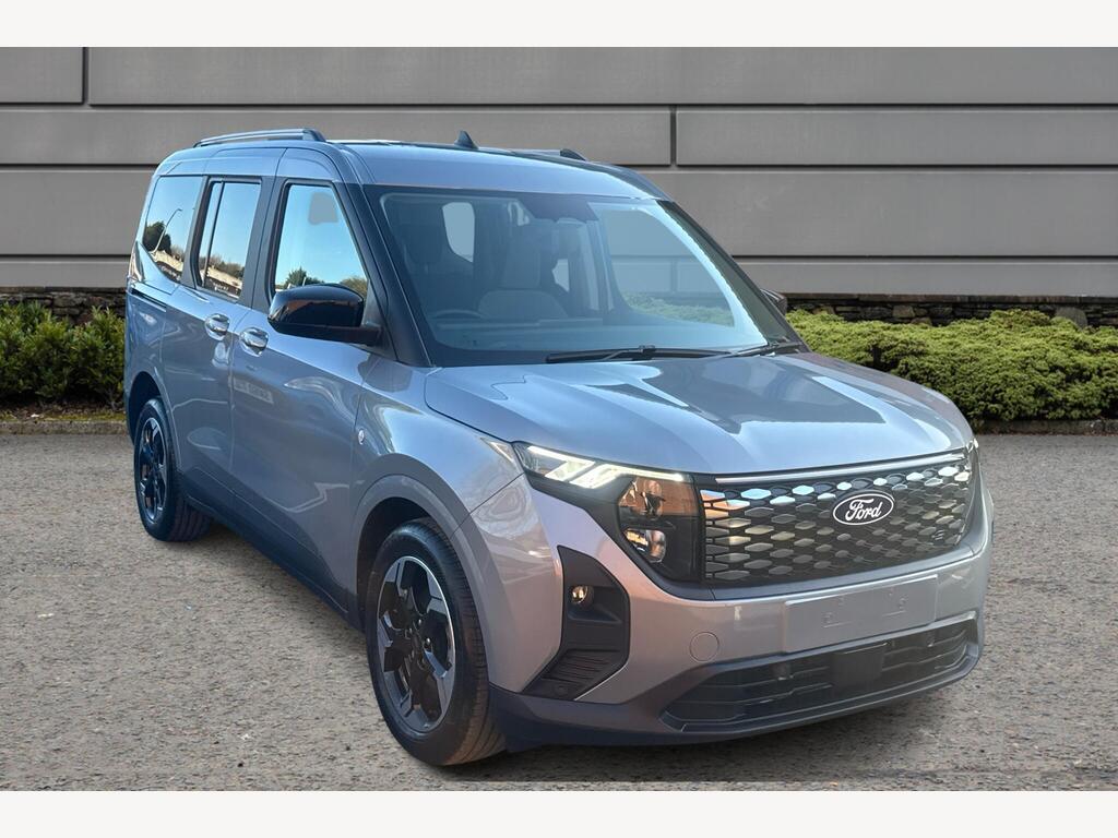 Ford E-Tourneo Courier