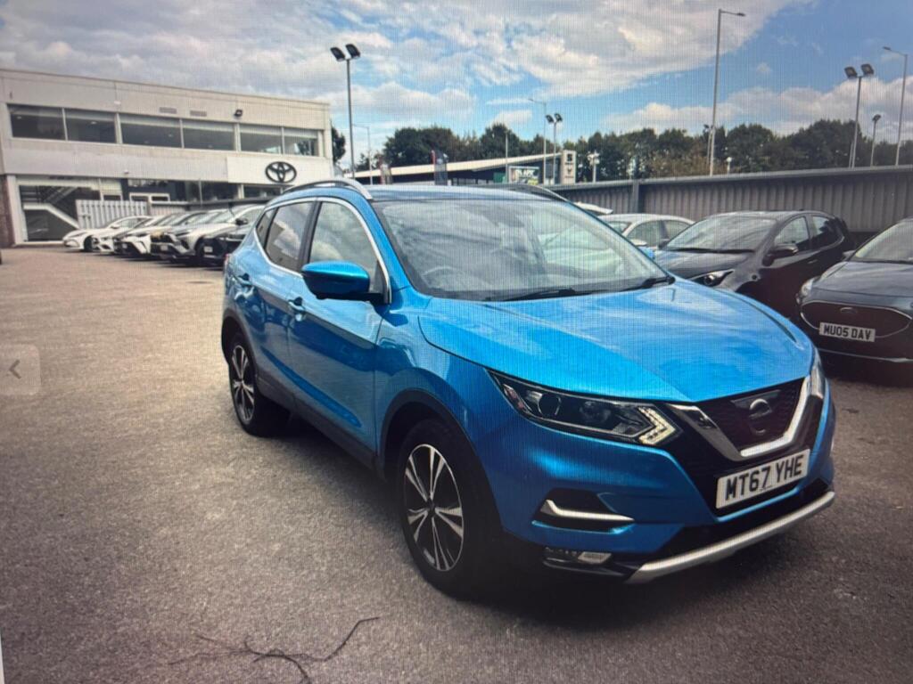 Nissan Qashqai SUV 1.2 DIG-T N-Connecta Euro 6 (s/s) 5dr