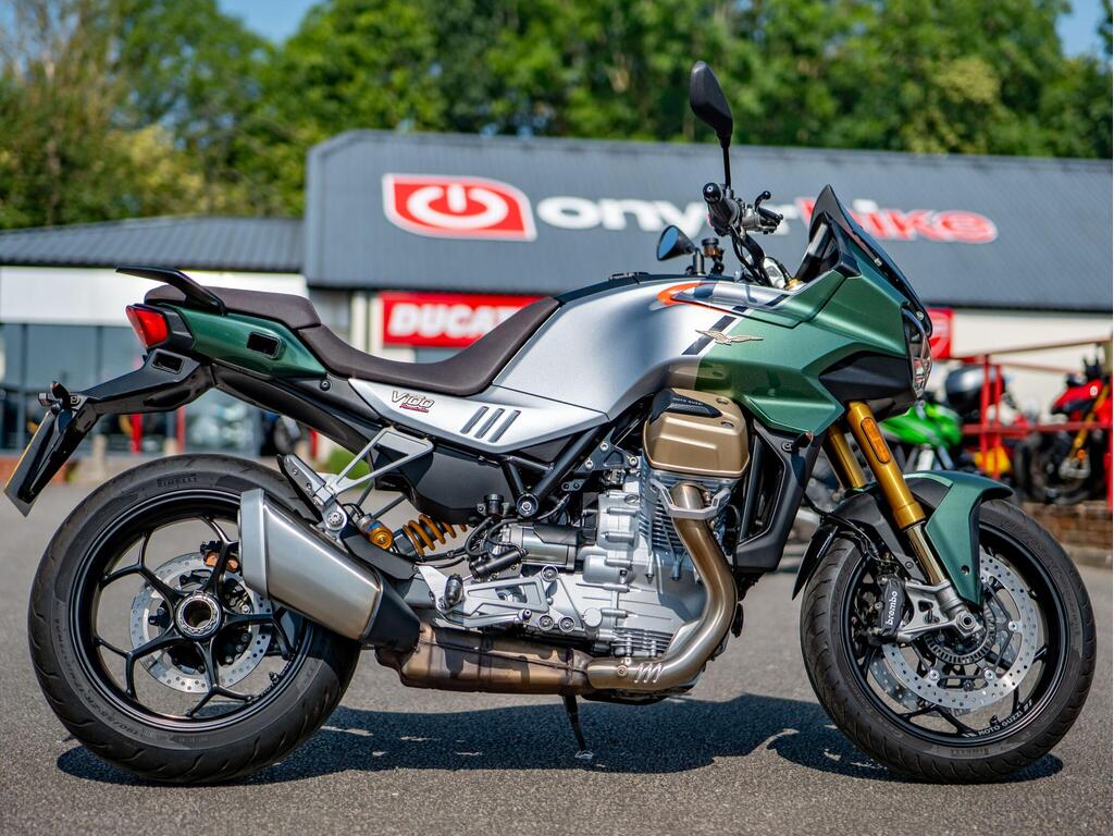 Moto Guzzi V100 Mandello