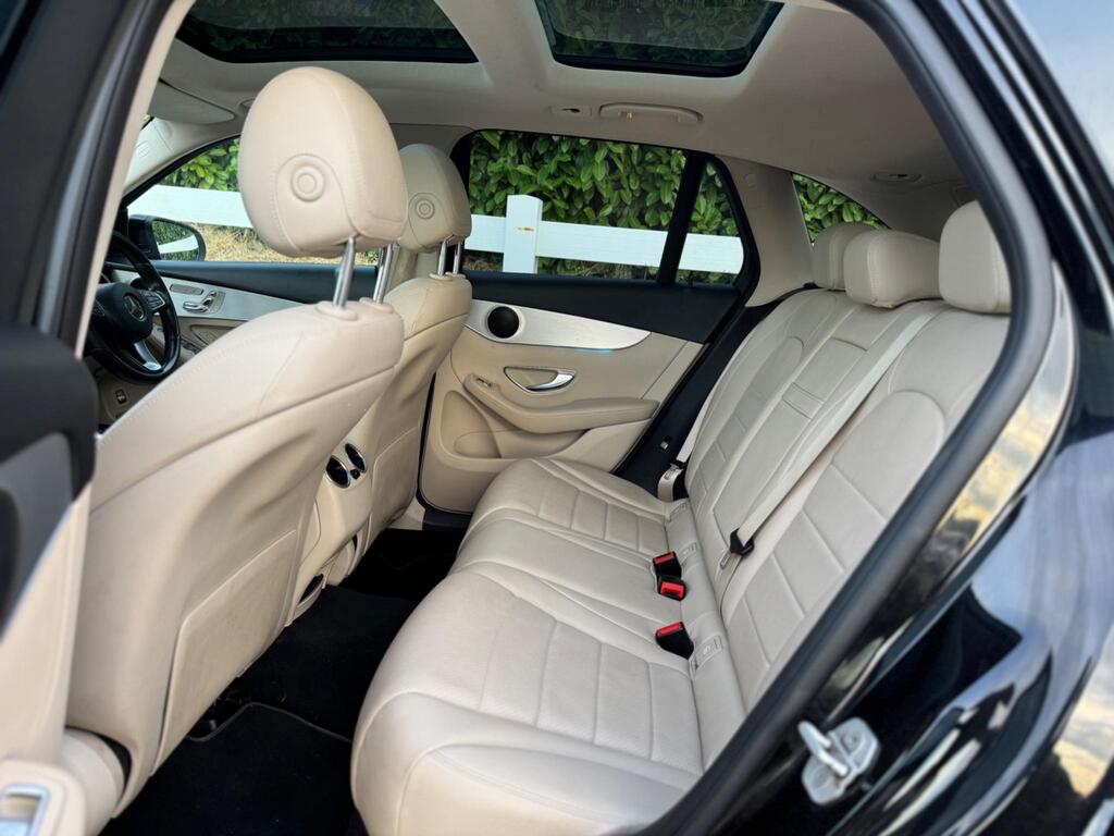 Mercedes-Benz GLC 2.1 GLC220d Sport (Premium) G-Tronic 4MATIC Euro 6 (s/s) 5dr thumbnail 27