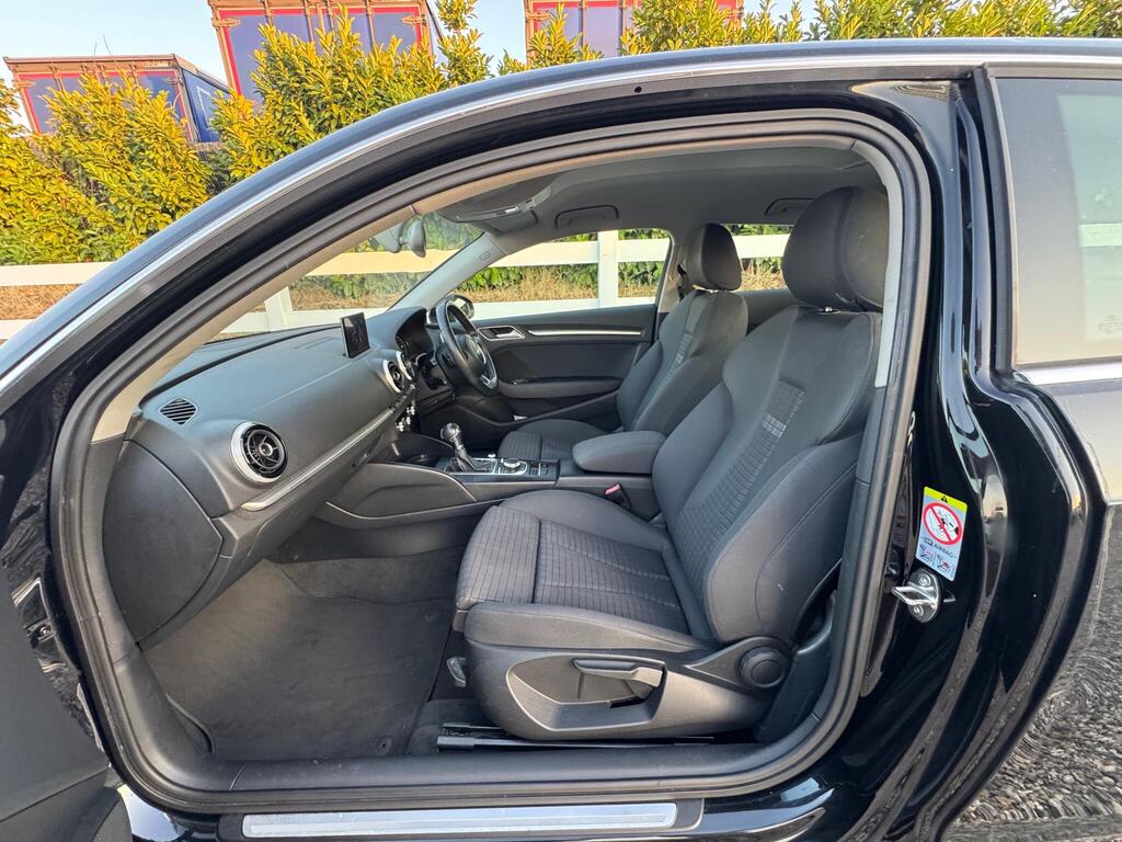 2013 Audi A3 thumbnail 34