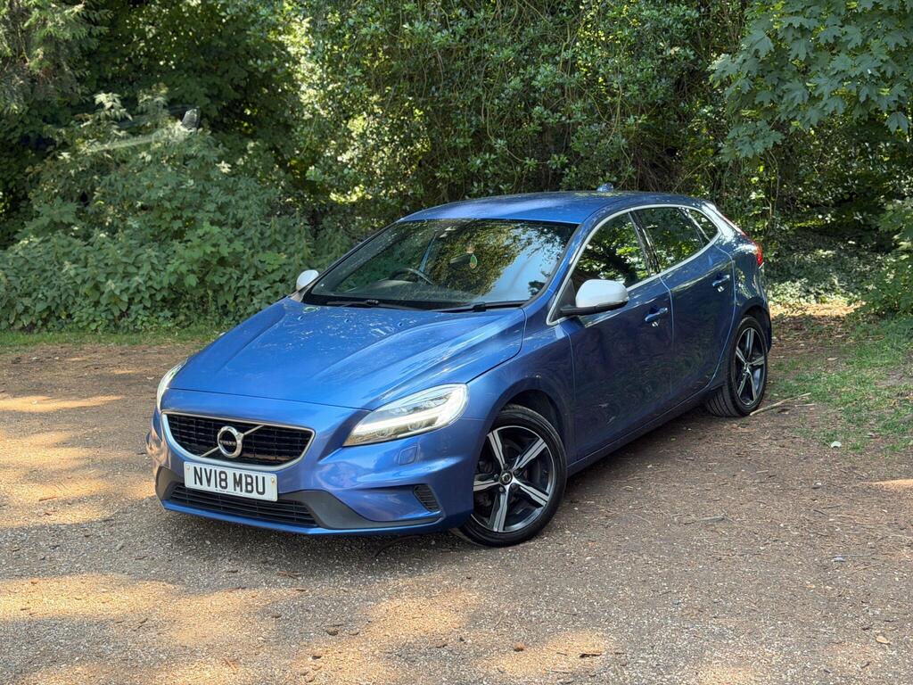 Volvo V40 Hatchback 2.0 D2 R-Design Euro 6 (s/s) 5dr