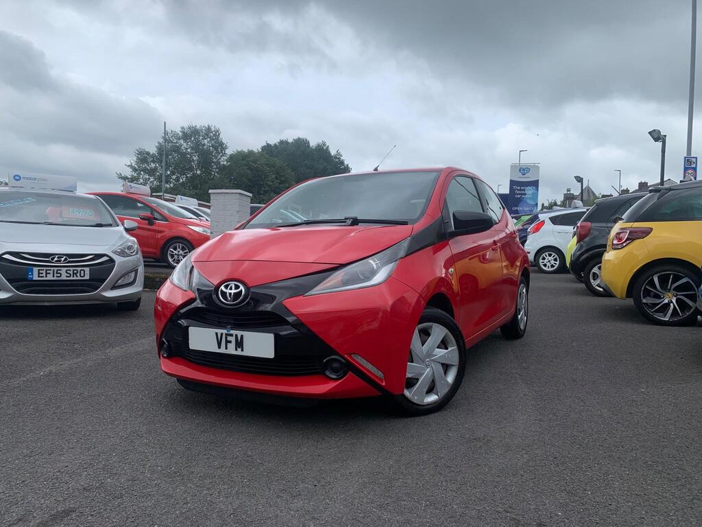 Toyota AYGO Hatchback 1.0 VVT-i x-play Euro 5 5dr Euro 5