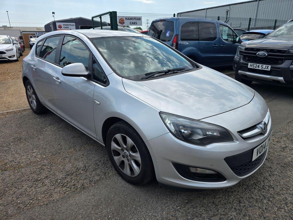 Vauxhall Astra Hatchback 1.6 CDTi ecoFLEX Design Euro 6 (s/s) 5dr