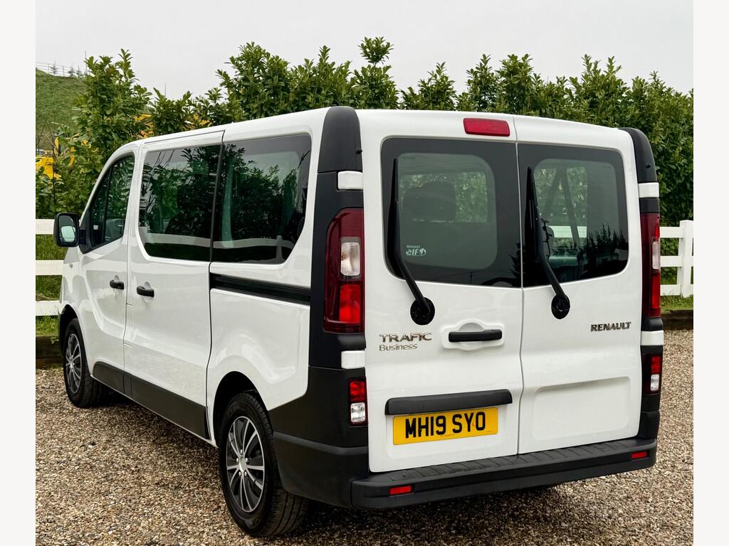 2019 Renault Trafic thumbnail 8