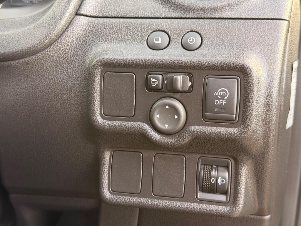 2013 Nissan Note thumbnail 29
