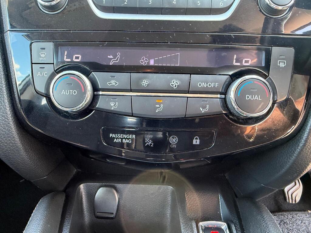2014 Nissan Qashqai thumbnail 15