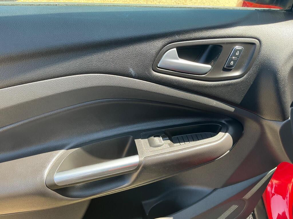 2015 Ford Kuga thumbnail 15