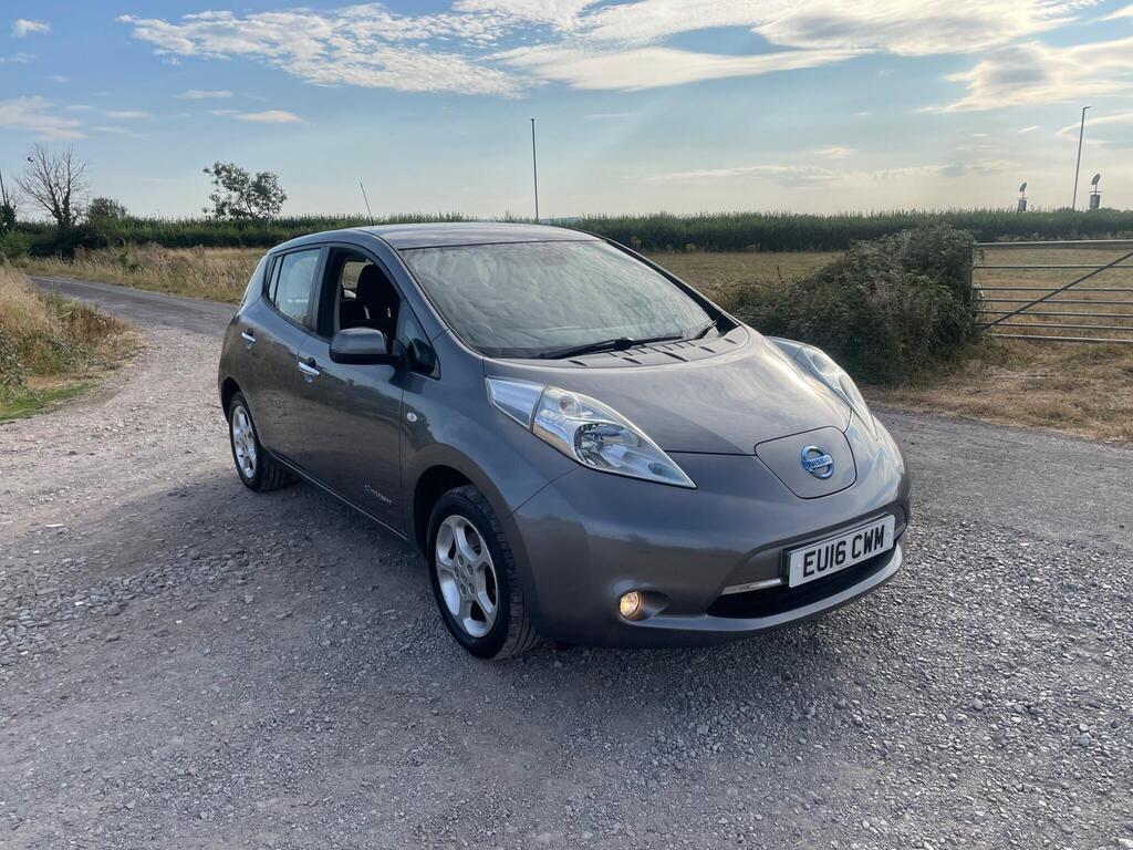 2016 NISSAN LEAF