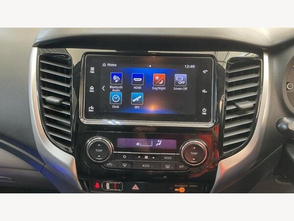 2018 Mitsubishi L200 thumbnail 2